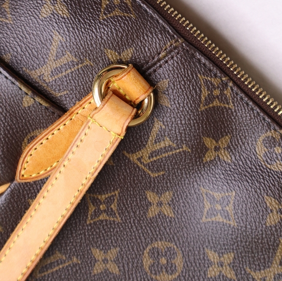 ☆SOLD☆ Louis Vuitton Monogram Totally PM Handbag - Picture 5 of 14